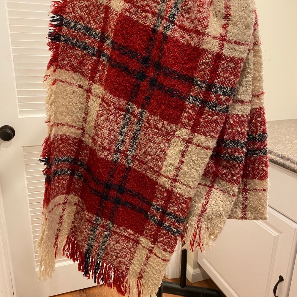 Plush Plaid Scarf/Shaw